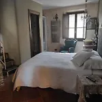 Oda ve Kahvaltı La Torre Della Manca 3*