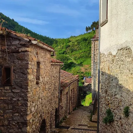 La Torre Della Manca Oda ve Kahvaltı Sasso di Castalda