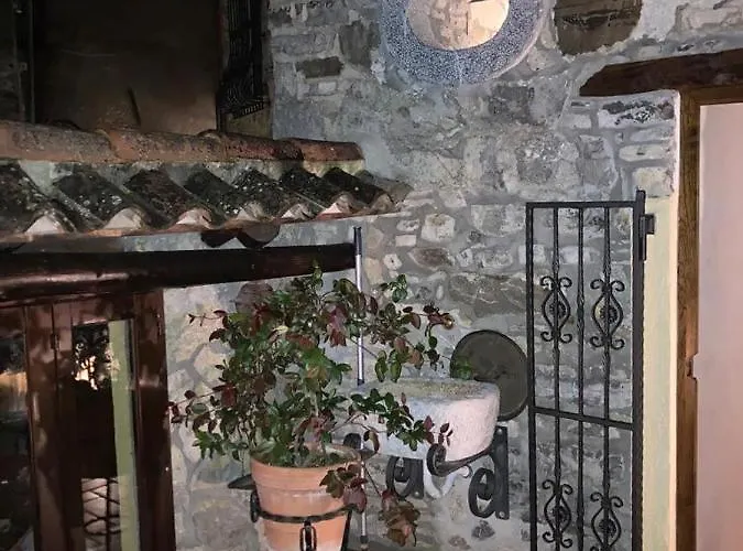 La Torre Della Manca Bed & Breakfast 3*